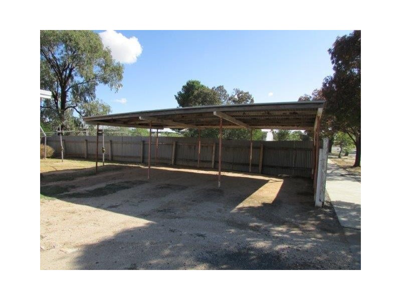 1-3/9 Camp Street, Donald VIC 3480