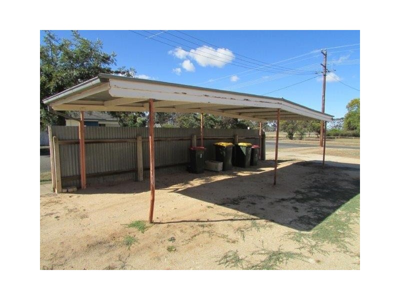 1-3/9 Camp Street, Donald VIC 3480