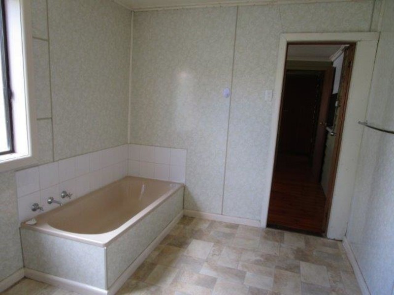 23 Napier Street, Donald VIC 3480