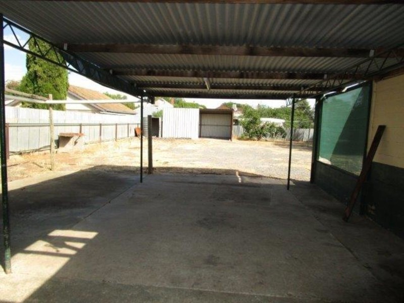 23 Napier Street, Donald VIC 3480