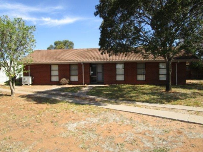 13 Allen Street, Donald VIC 3480