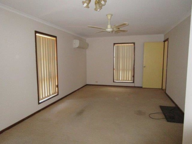 13 Allen Street, Donald VIC 3480