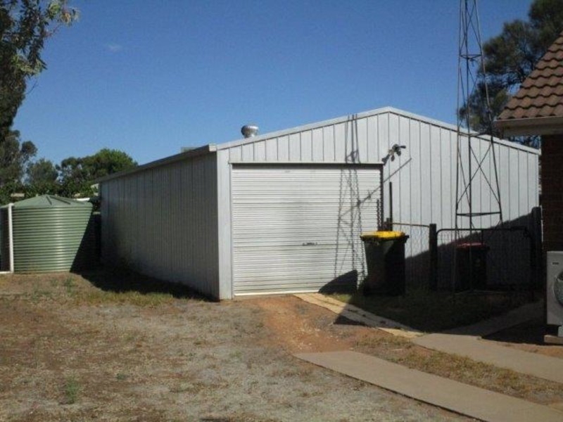 13 Allen Street, Donald VIC 3480