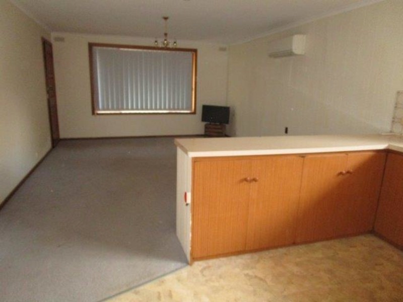 12 Hammill Street, Donald VIC 3480