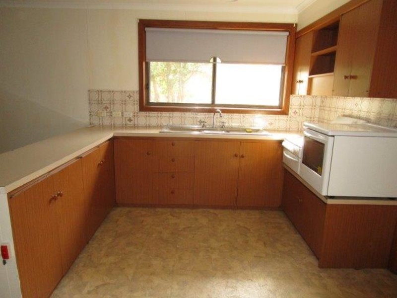 12 Hammill Street, Donald VIC 3480