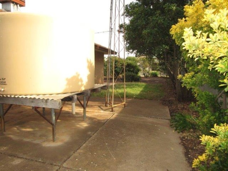 12 Hammill Street, Donald VIC 3480