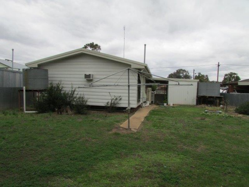 26 McLean Street, Warracknabeal VIC 3393