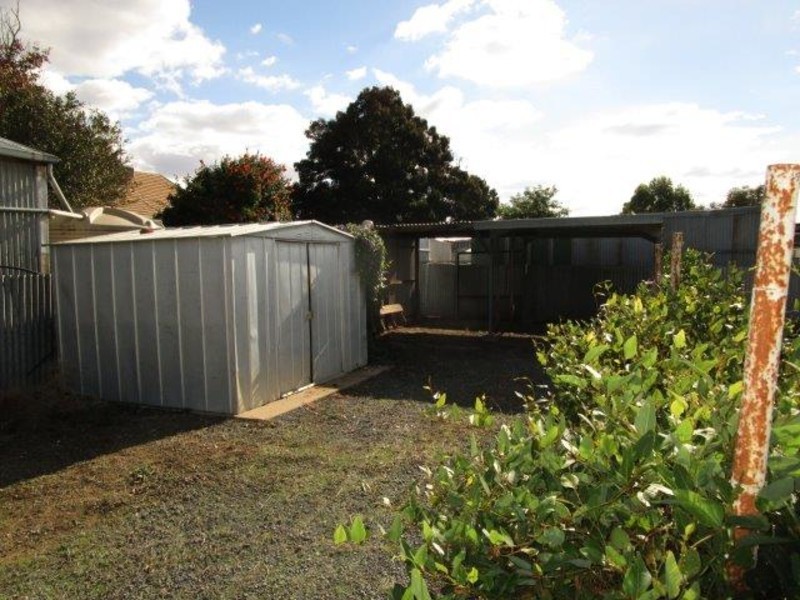 48 Walker Street, Donald VIC 3480