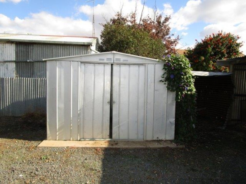 48 Walker Street, Donald VIC 3480