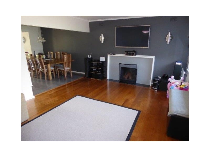 15 Camp Street, Donald VIC 3480