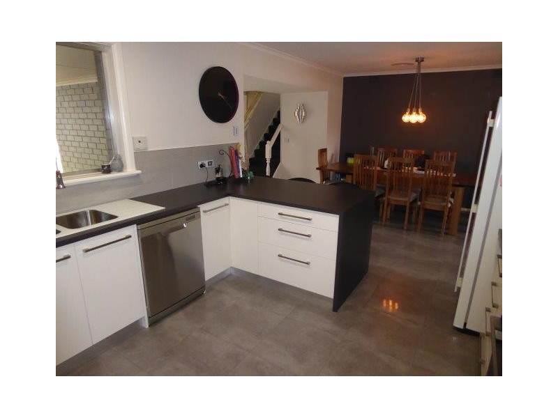 15 Camp Street, Donald VIC 3480