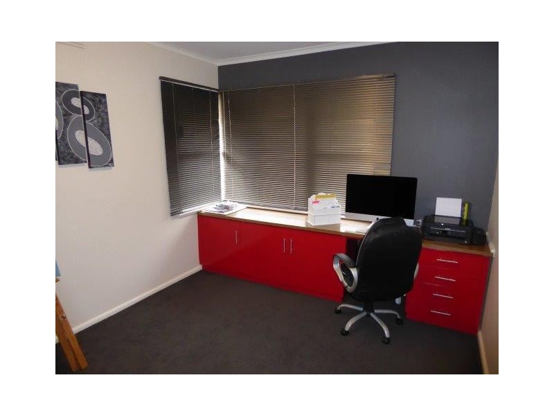 15 Camp Street, Donald VIC 3480