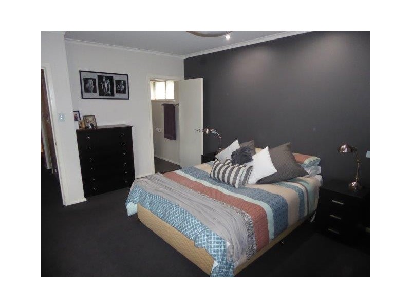 15 Camp Street, Donald VIC 3480