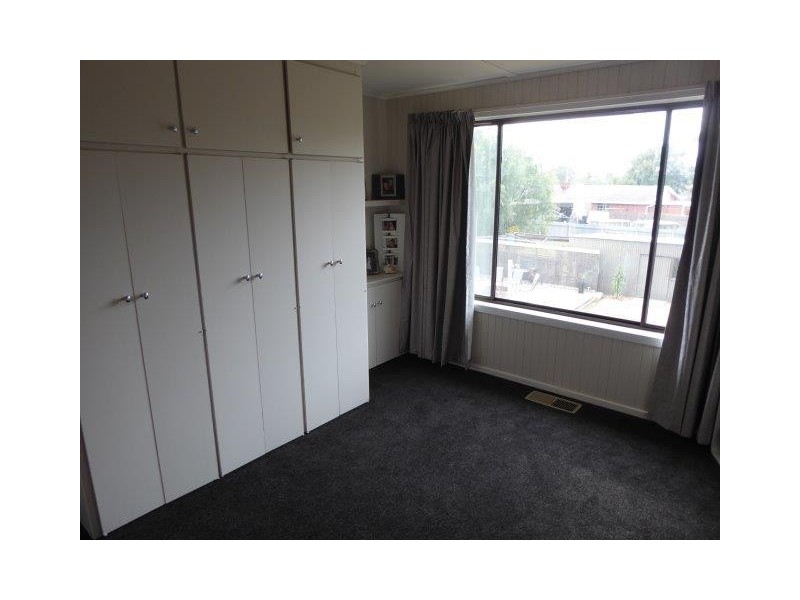 15 Camp Street, Donald VIC 3480