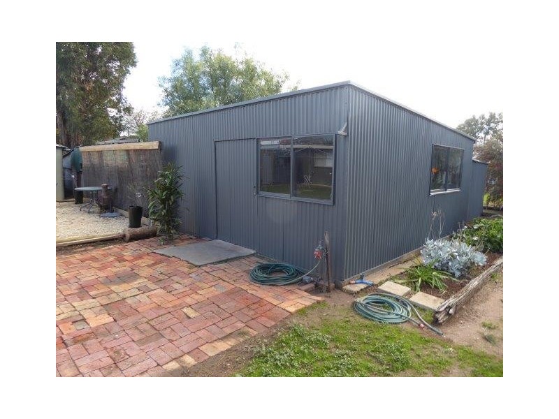 15 Camp Street, Donald VIC 3480