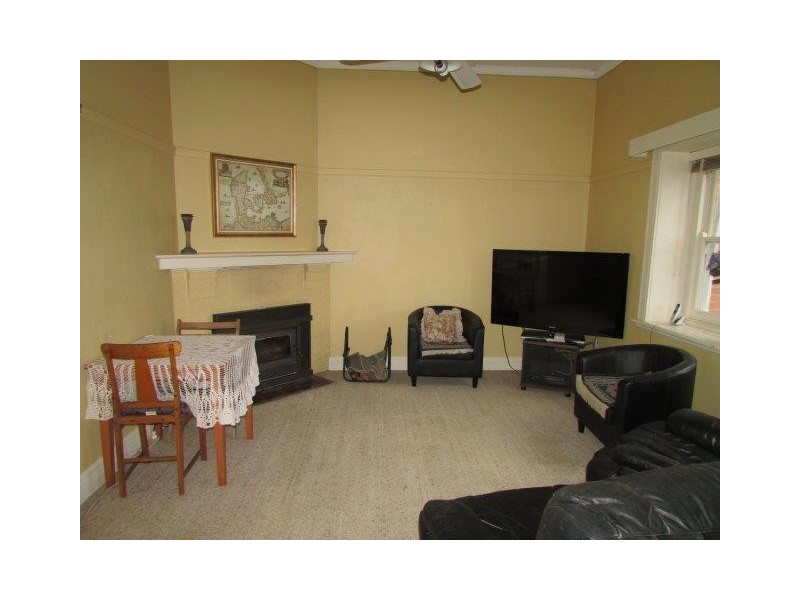 228 Scott Street, Warracknabeal VIC 3393