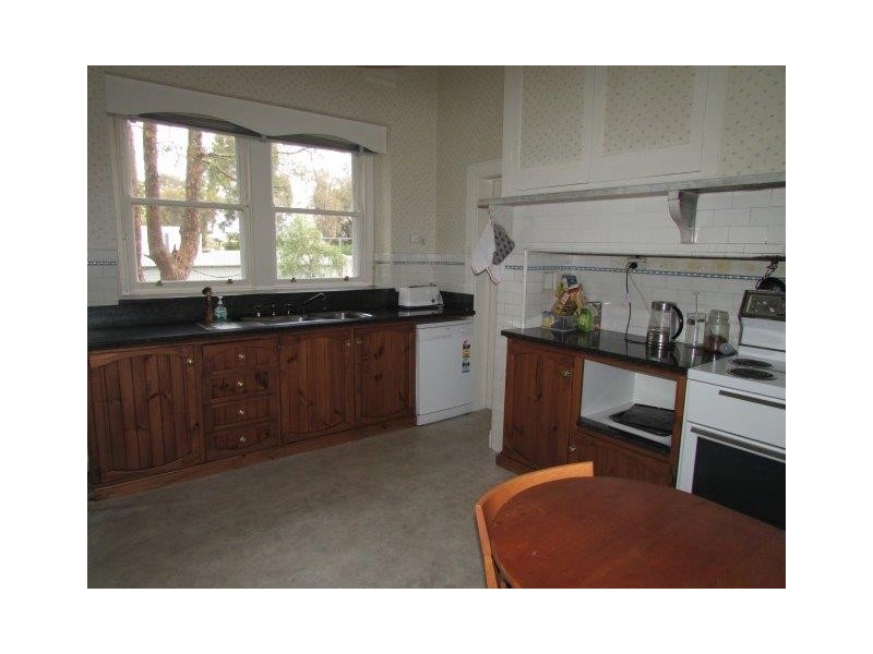 228 Scott Street, Warracknabeal VIC 3393