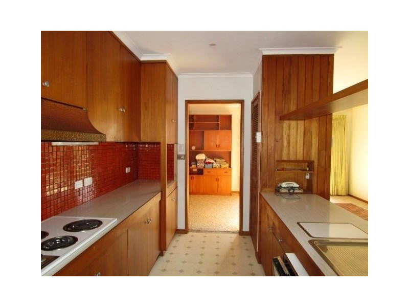 10 Campbell Street, Donald VIC 3480