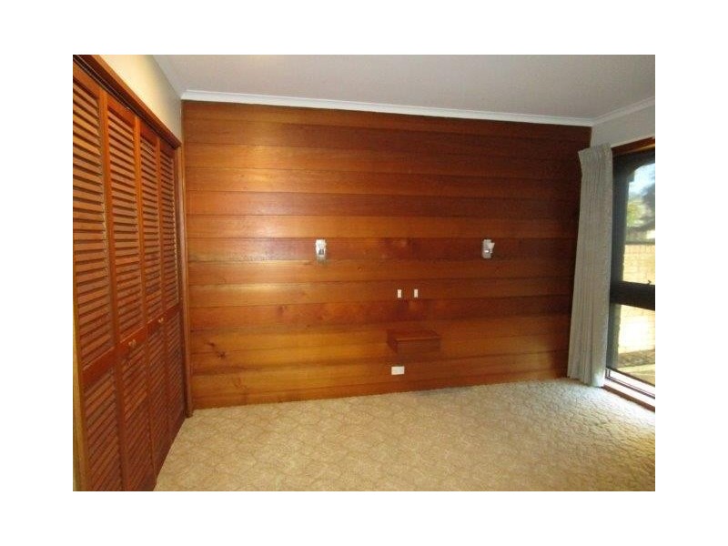 10 Campbell Street, Donald VIC 3480