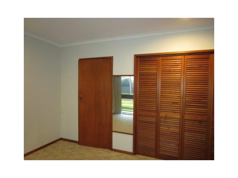 10 Campbell Street, Donald VIC 3480