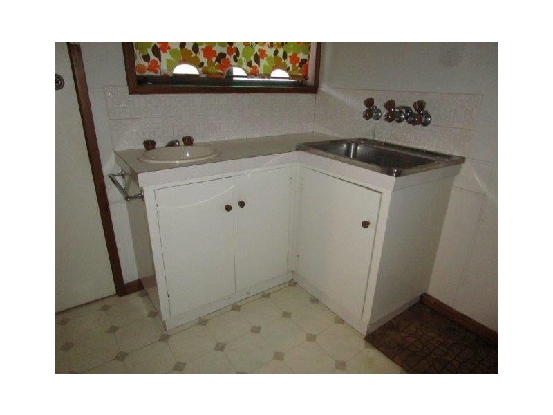 10 Campbell Street, Donald VIC 3480