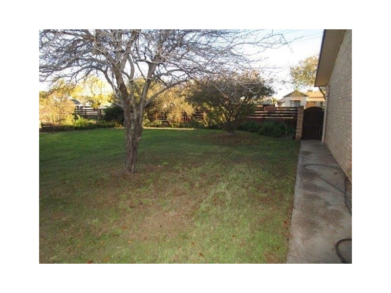 10 Campbell Street, Donald VIC 3480