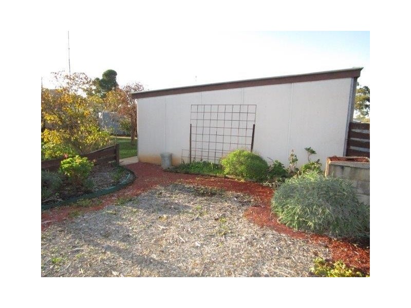 10 Campbell Street, Donald VIC 3480