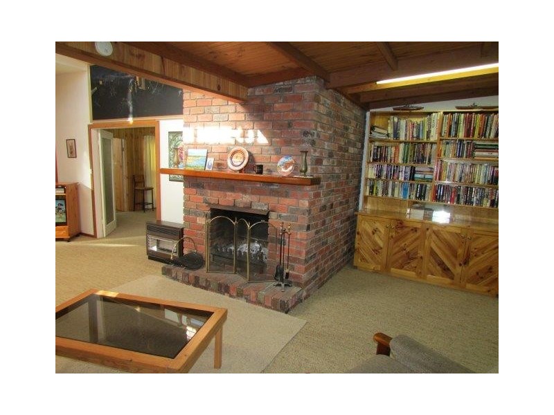 85 Jamouneau Street, Warracknabeal VIC 3393