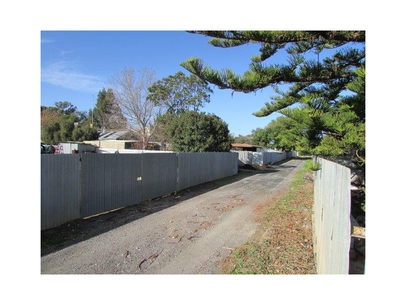 85 Jamouneau Street, Warracknabeal VIC 3393