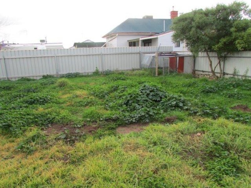 9 Gray Street, Donald VIC 3480