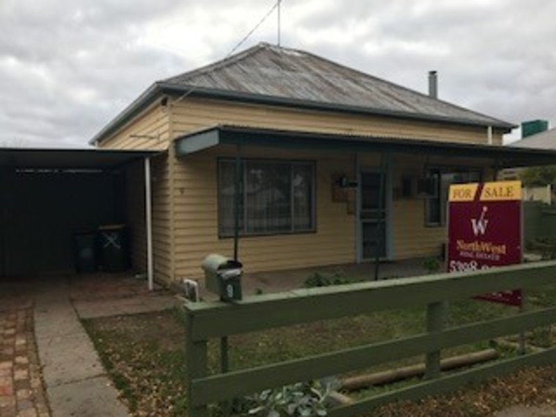 9 Gray Street, Donald VIC 3480