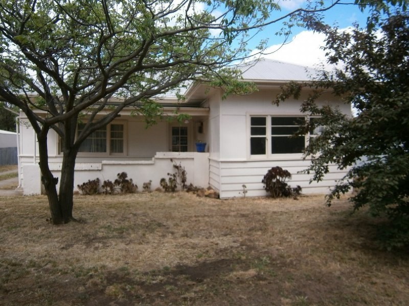 2 Asquith Reserve, Warracknabeal VIC 3393