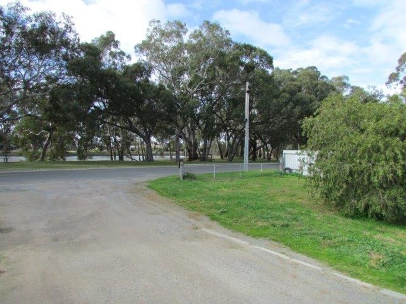 Lot S2, 122 Craig Avenue, Warracknabeal VIC 3393