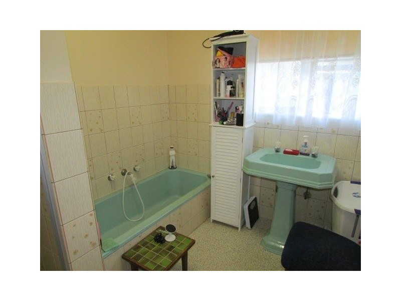 19 Kokoda Avenue, Warracknabeal VIC 3393