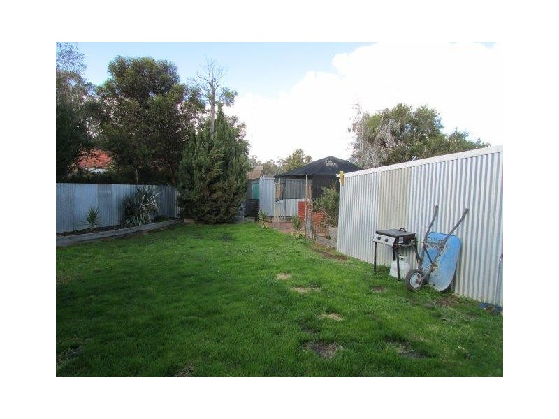 19 Kokoda Avenue, Warracknabeal VIC 3393