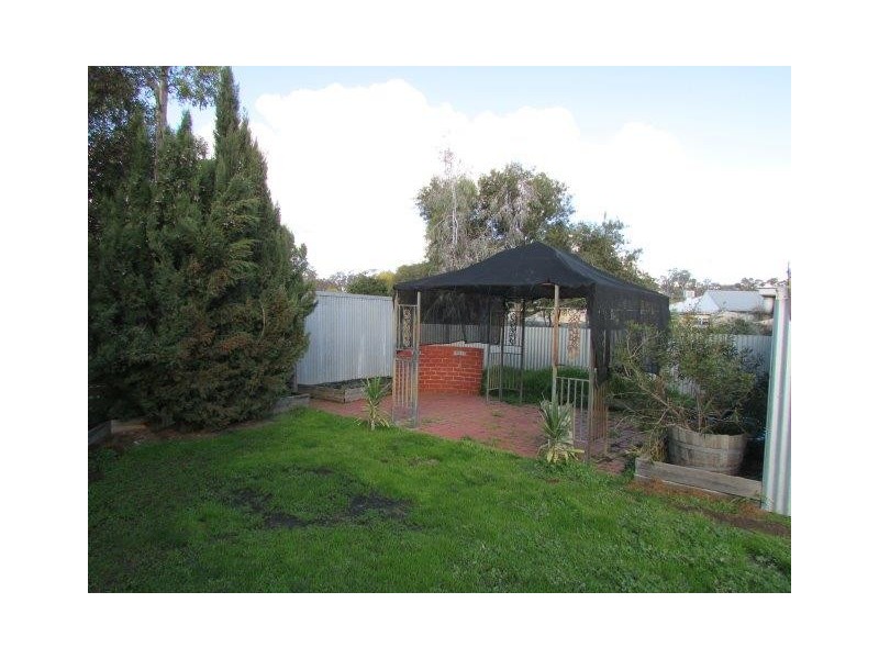 19 Kokoda Avenue, Warracknabeal VIC 3393