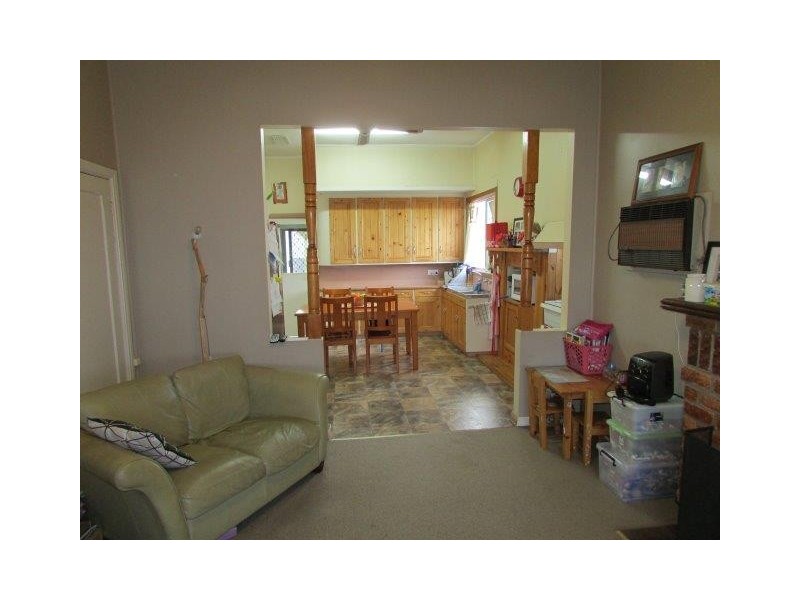 19 Campbell Street, Warracknabeal VIC 3393