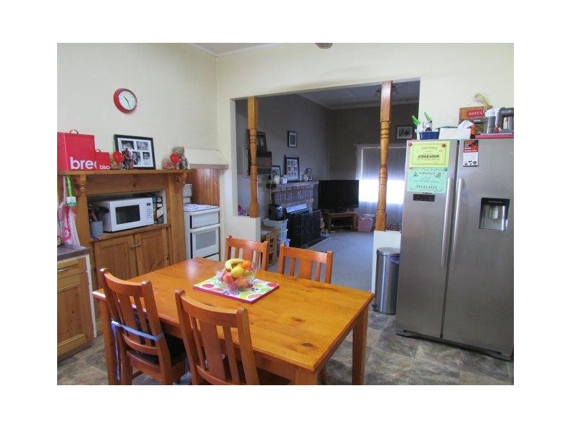 19 Campbell Street, Warracknabeal VIC 3393