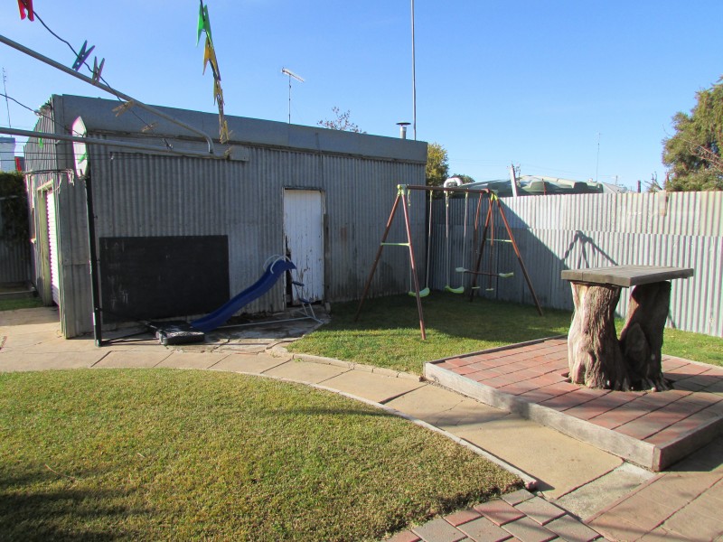 19 Campbell Street, Warracknabeal VIC 3393