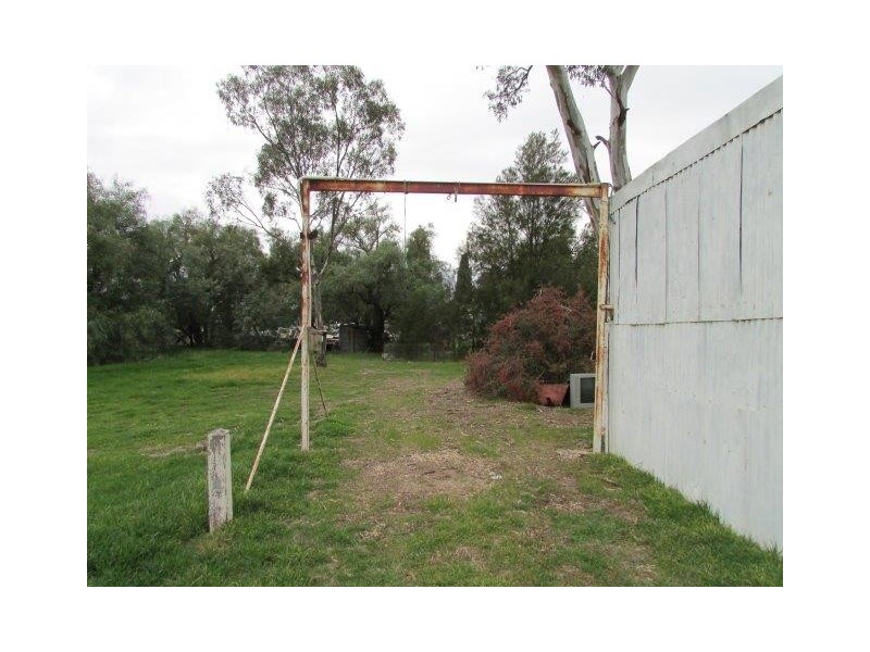 46-48 Campbell Street, Donald VIC 3480