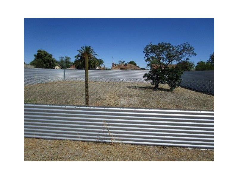 82 Jamouneau Street, Warracknabeal VIC 3393