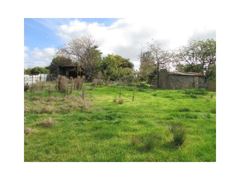 14 Church Street, Woomelang VIC 3485