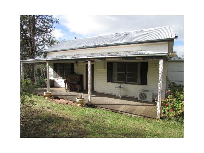 14 Church Street, Woomelang VIC 3485