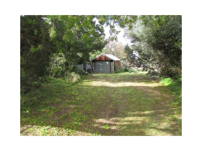 14 Church Street, Woomelang VIC 3485