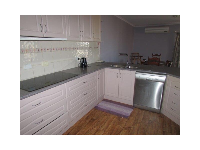 65 Woods Street, Donald VIC 3480