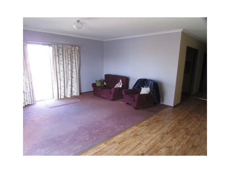 65 Woods Street, Donald VIC 3480