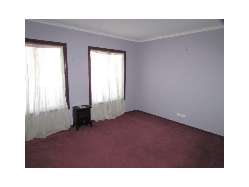 65 Woods Street, Donald VIC 3480