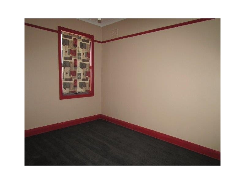 65 Woods Street, Donald VIC 3480