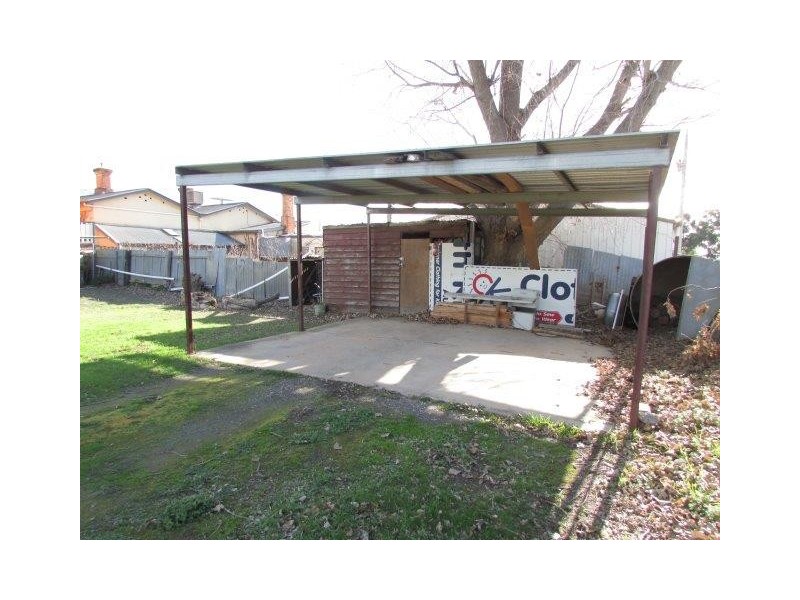 65 Woods Street, Donald VIC 3480