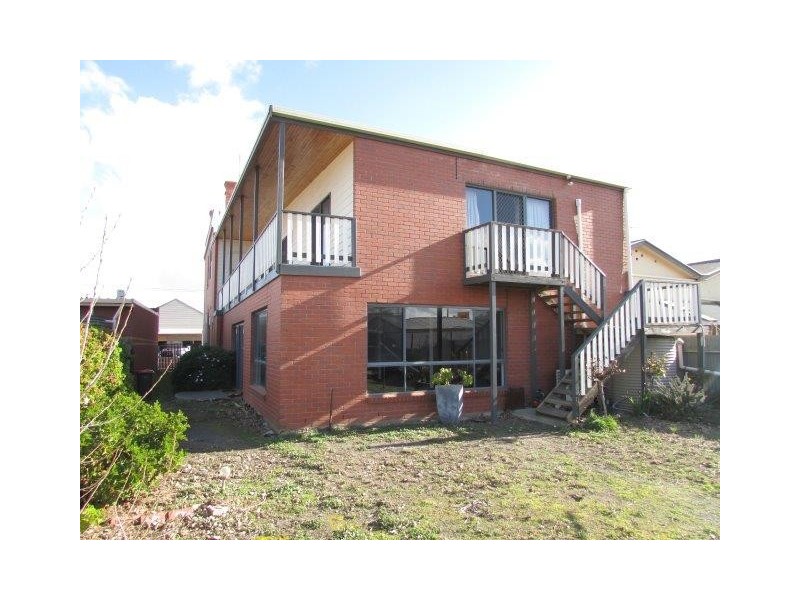 65 Woods Street, Donald VIC 3480